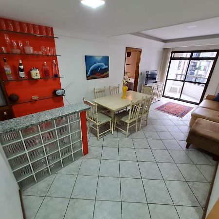 Apt Encantador Centro Guarapari, Completo, 50 M Da Praia Extérieur photo