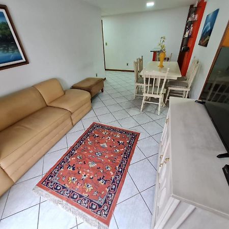 Apt Encantador Centro Guarapari, Completo, 50 M Da Praia Extérieur photo