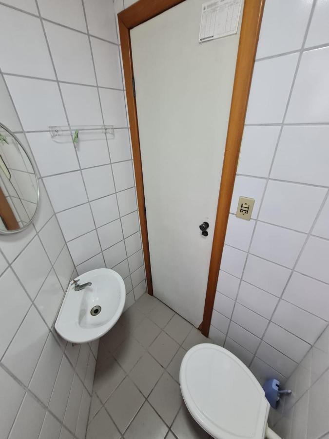 Apt Encantador Centro Guarapari, Completo, 50 M Da Praia Extérieur photo